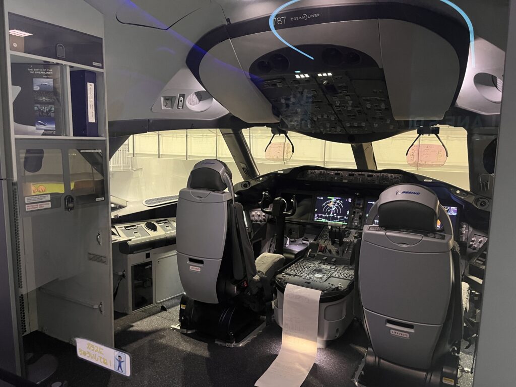 B787のシュミレーター