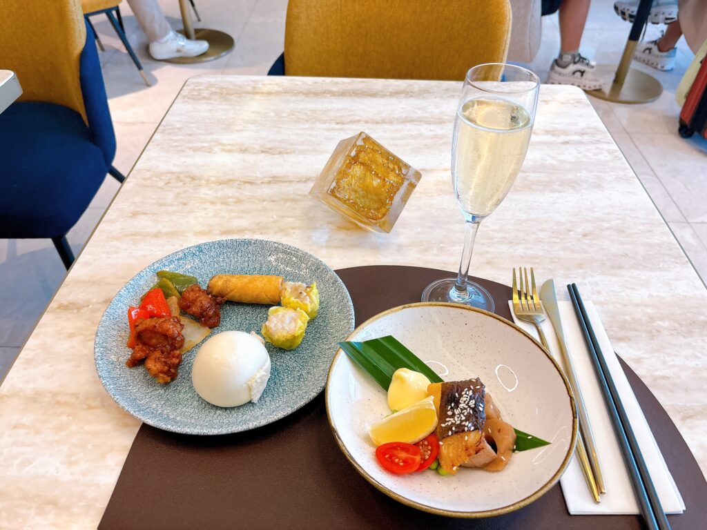 香港国際空港のプライオリティパスラウンジ